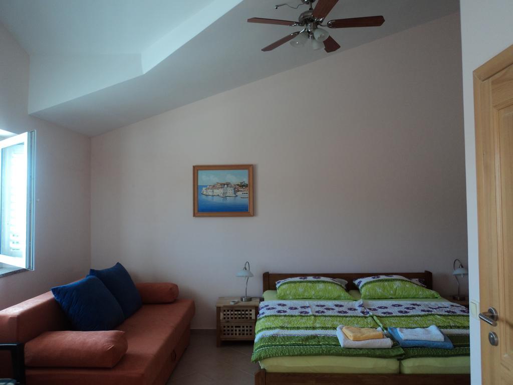 Apartments Delfini Sveti Filip i Jakov Cameră foto